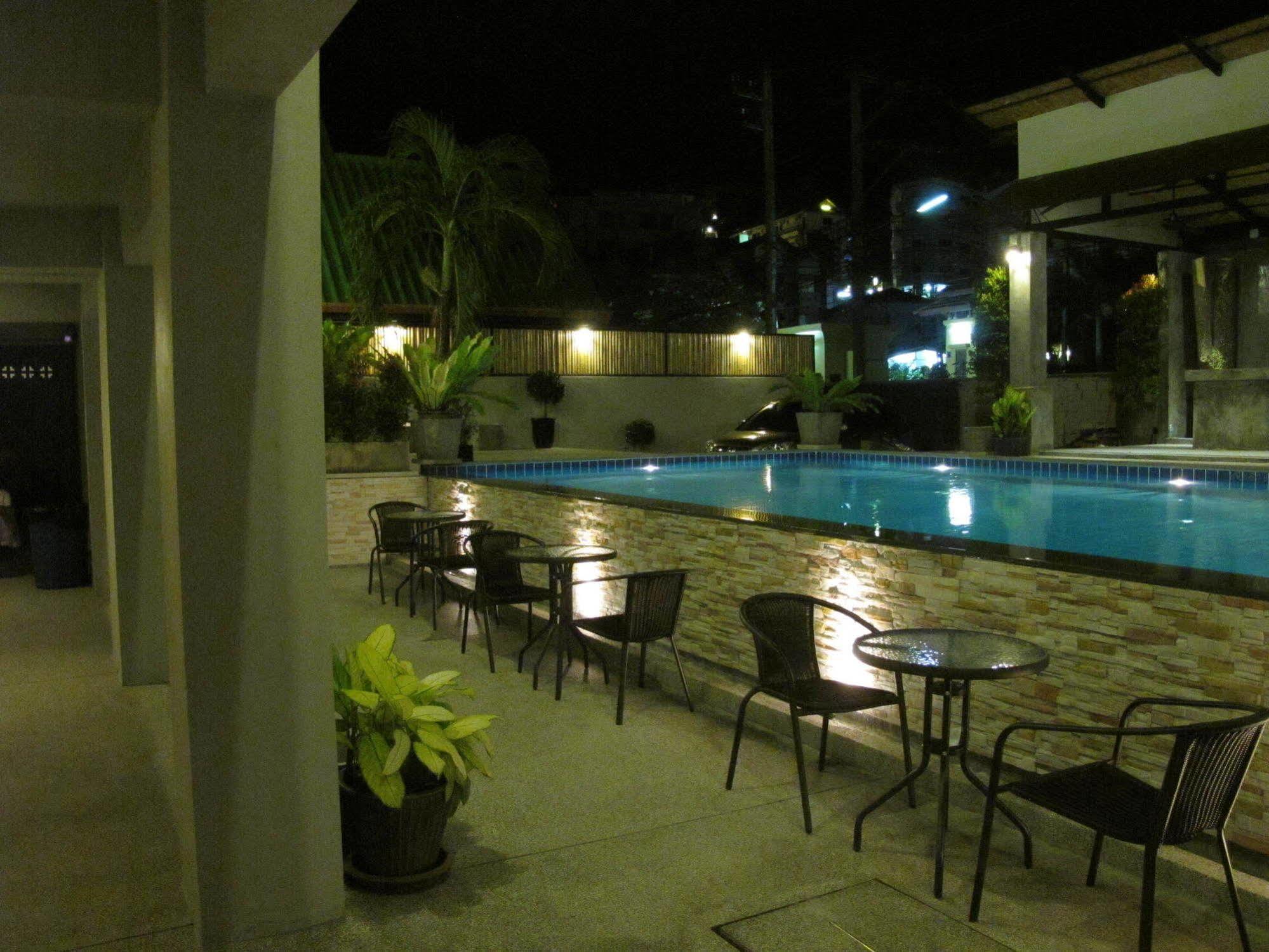 Semesteranläggning (resort) The Nest Patong